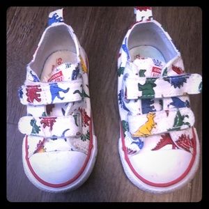 Kids Chuck Taylor All Star 2V Converse sz 6